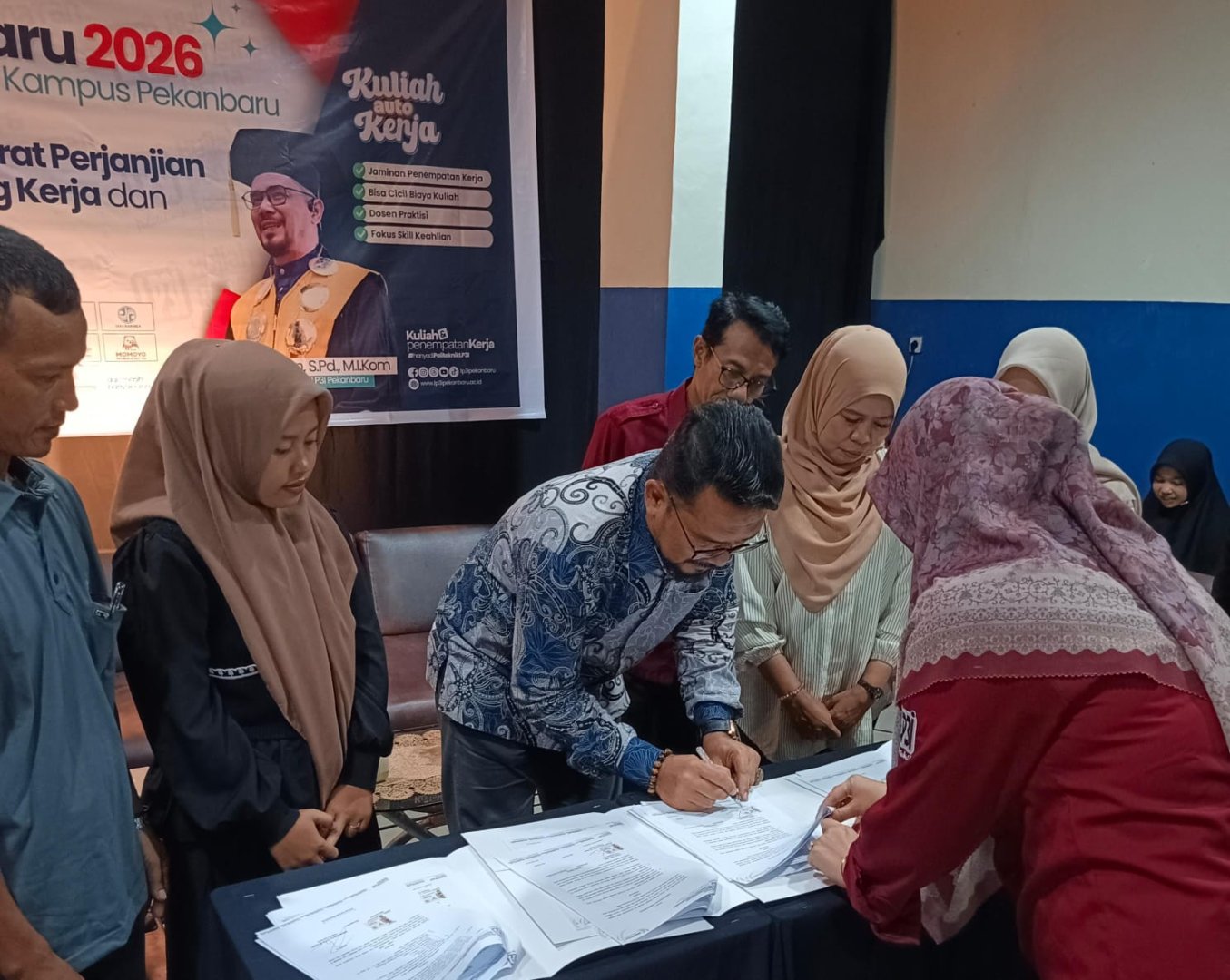 Penandatanganan Surat Perjanjian Penempatan Kerja